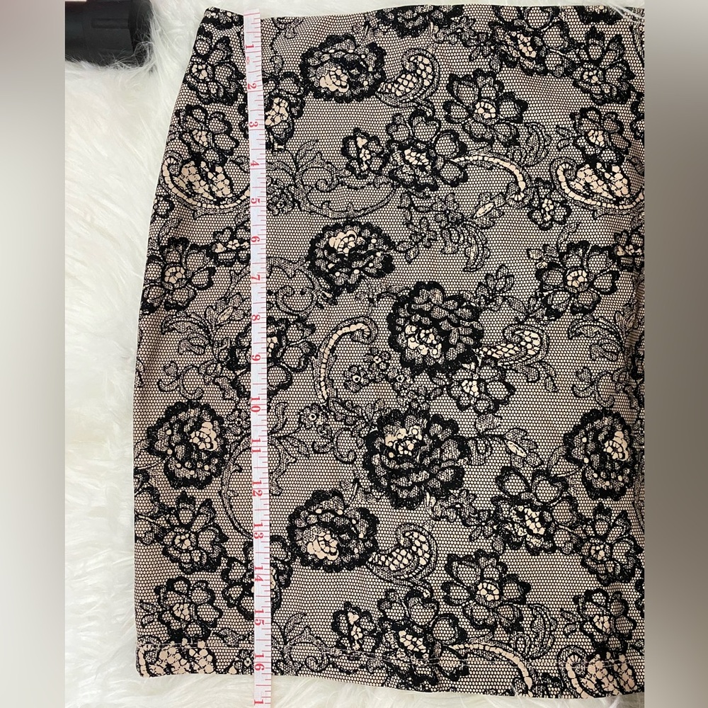 Cream and black floral lace bodycon skirt